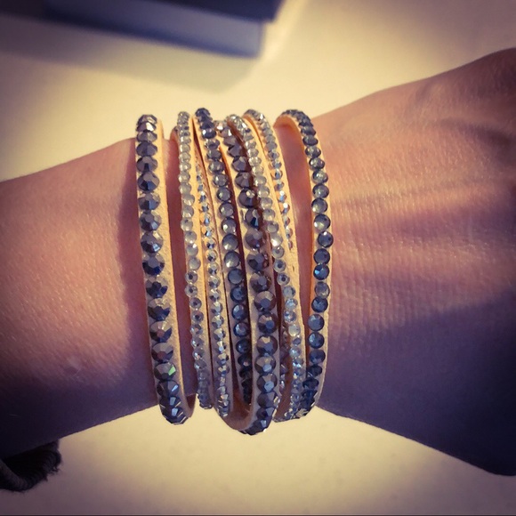 Accessories - 5 for $25💕Rhinestone Embellished Bracelet💕